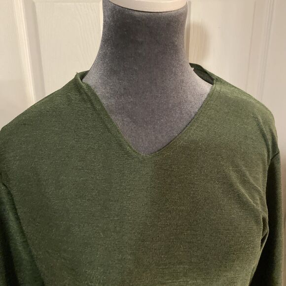TR Bentley Top Women’s Size Large Green 3/4 Sleeve V Neck Stretch Made In USA - Picture 2 of 11